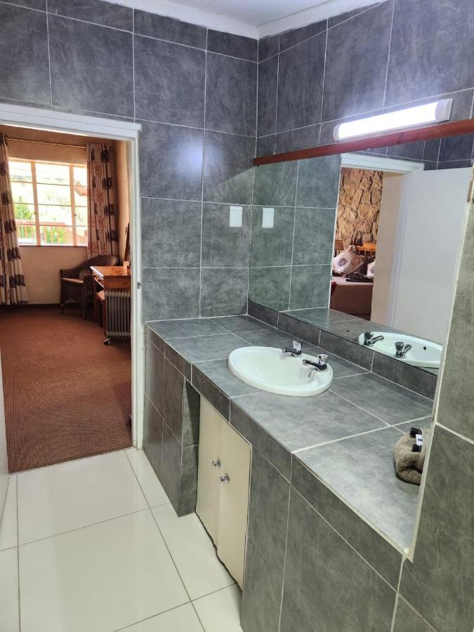 Gooderson Leisure Mountain View Cottages Self Catering And Timeshare Resort Дракенсберг-Гарден Экстерьер фото