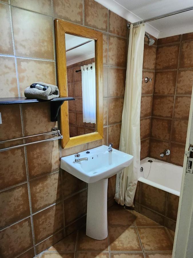 Gooderson Leisure Mountain View Cottages Self Catering And Timeshare Resort Дракенсберг-Гарден Экстерьер фото